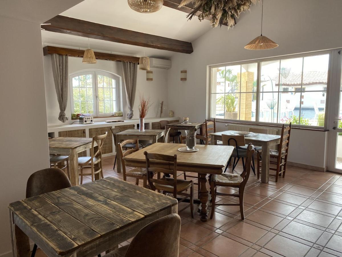 Hotel Du Pont Blanc Saintes-Maries-de-la-Mer Kültér fotó